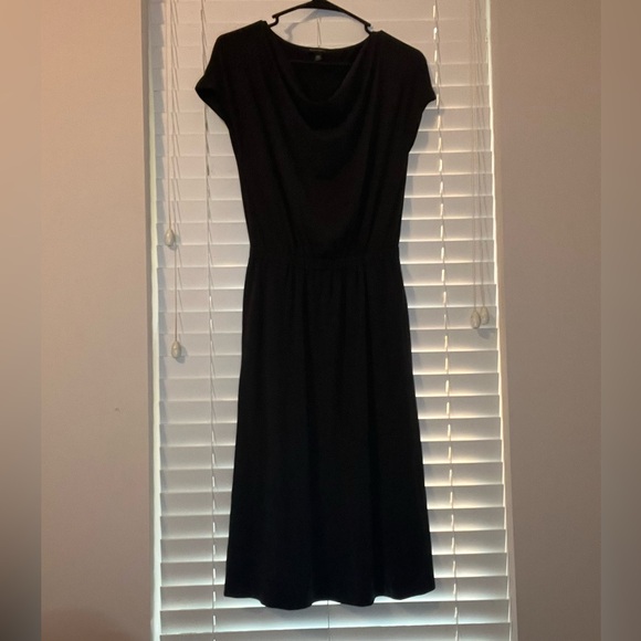 🧡Banana Republic Drapeneck Cap Sleeve Midi Dress Black Oversized XXS EUC - Picture 1 of 7